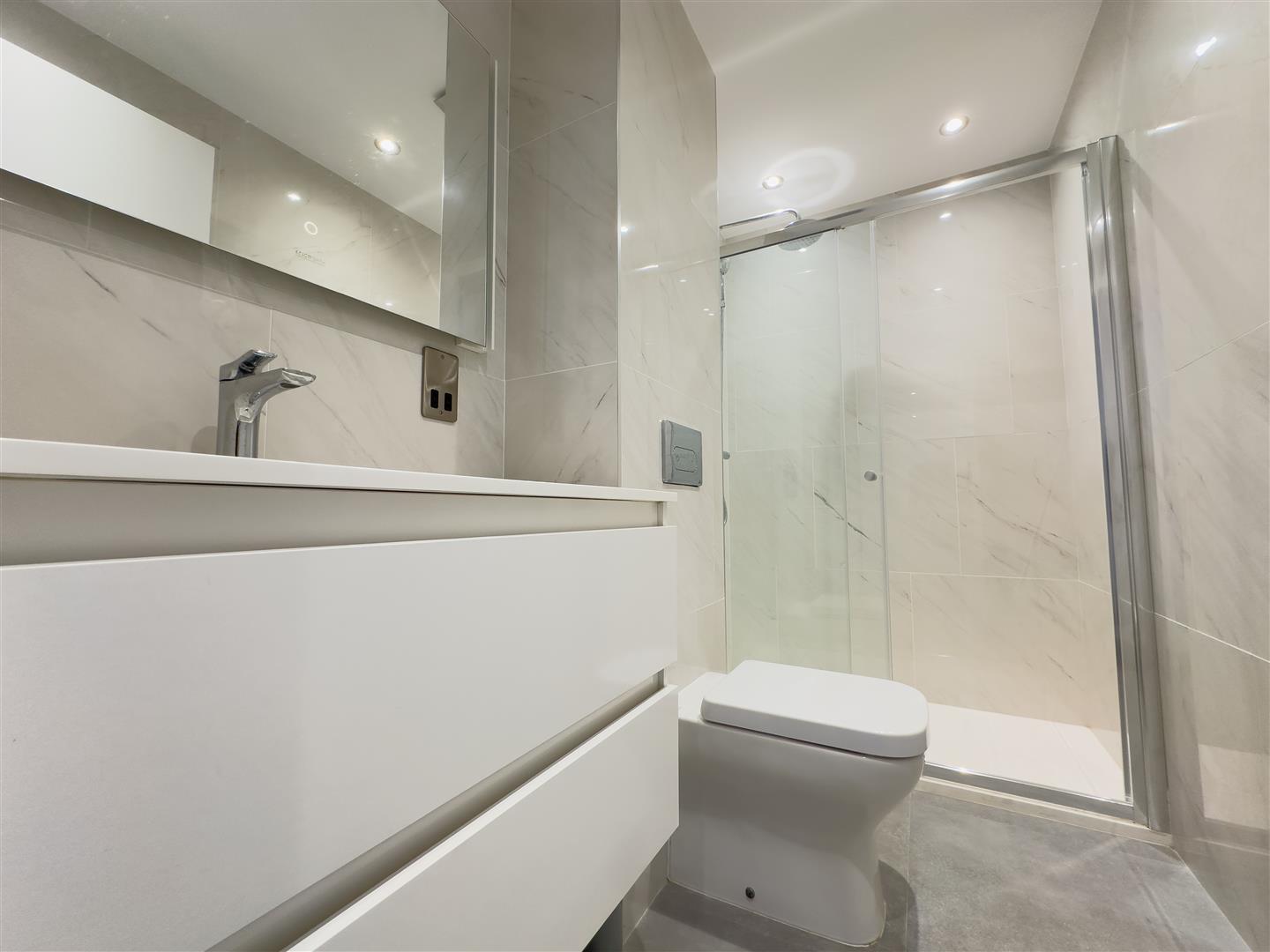 Image of Apartment - 3 Bedrooms - 2 Bathrooms for Rental in Arengos Gardens-Gibraltar, Image 15